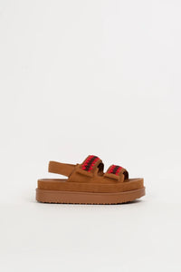 Sandalia plataforma camel bordado REBAJA
