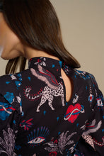 Cargar imagen en la galeria BLUSA Mytho
