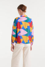Cargar imagen en la galeria CAMISA CORAZÓN MULTICOLOR
