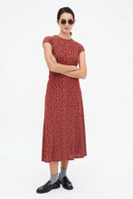 Cargar imagen en la galeria TOP ENCAJE FLORAL TEJA
