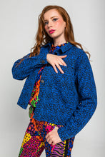 Cargar imagen en la galeria CHAQUETA ANIMAL BLUE
