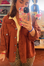 Cargar imagen en la galeria CHAQUETA TROQUELADA Vaquera
